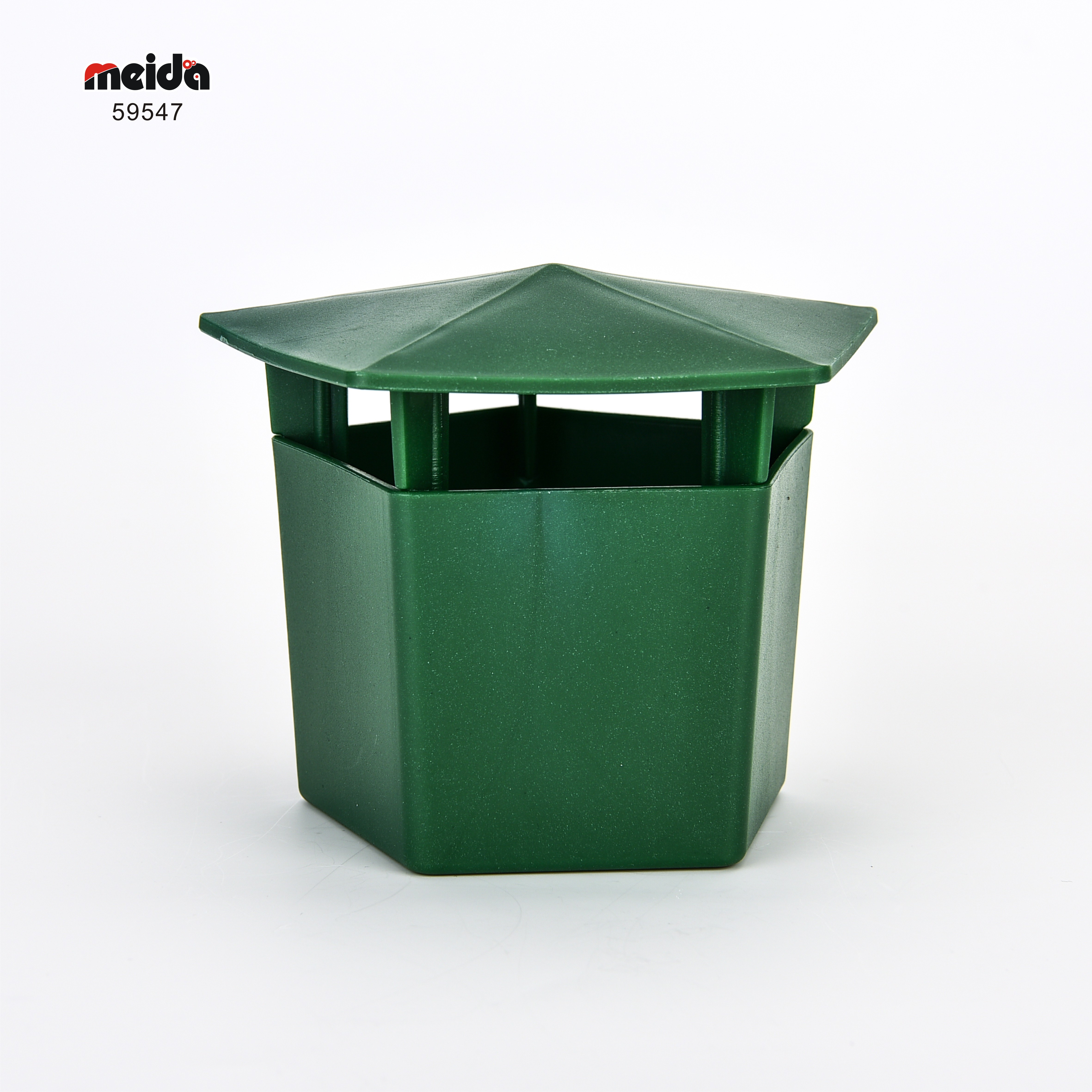 93g Plastic Snail Trap for Outdoor Safety and Garden Protection Stocked
