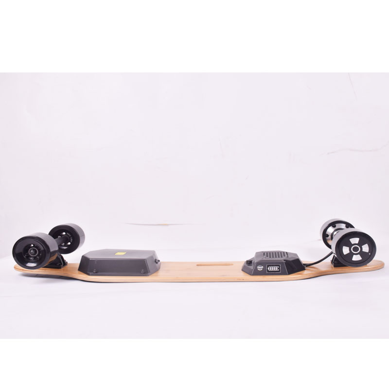 High Power Waterproof Electric Longboard 600W*2 Motor 90*51 MM PU Wheel