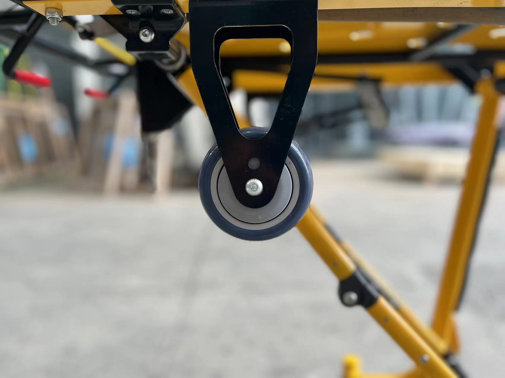 Thickened Aluminum Alloy Ambulance First Aid Stretcher With Folding Leg Mechanical Structure Height Adjustment Leg And Back Adjustment