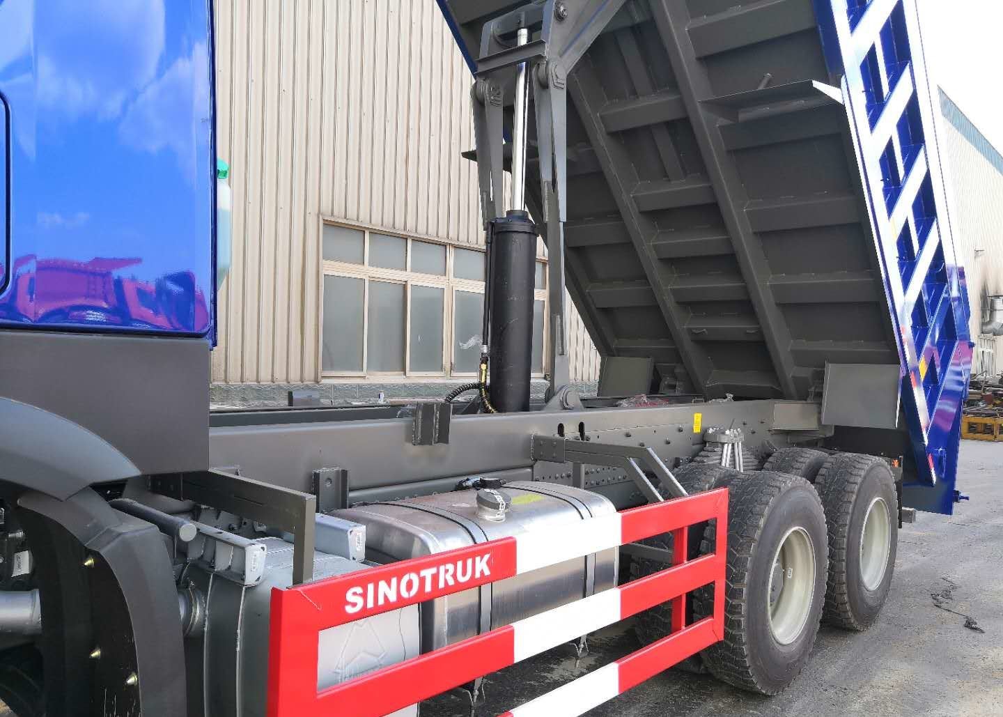 Blue 371 Horse Power Tipper Heavy Duty Dump Truck