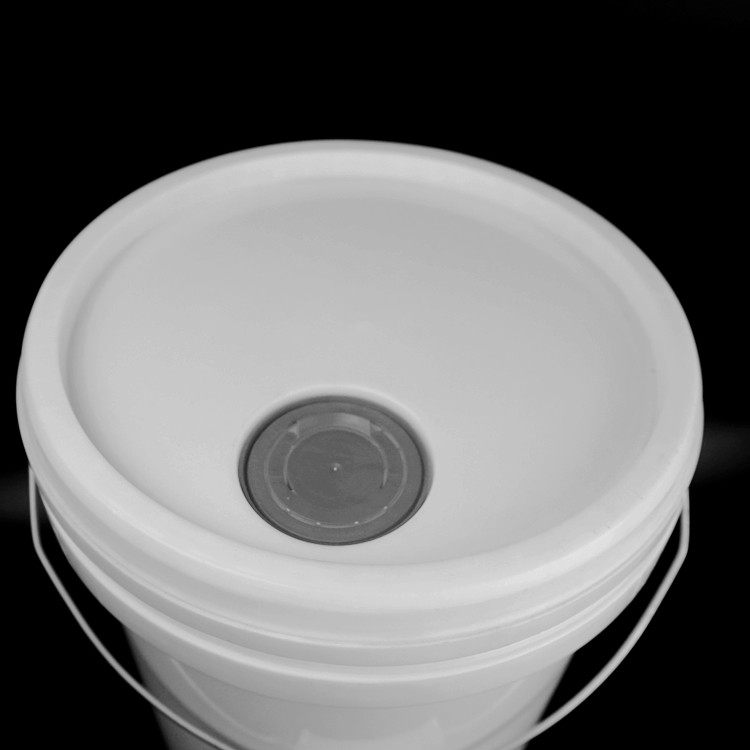 Paint Packaging Stackable White 20 Ltr Plastic Bucket With Metal Handle