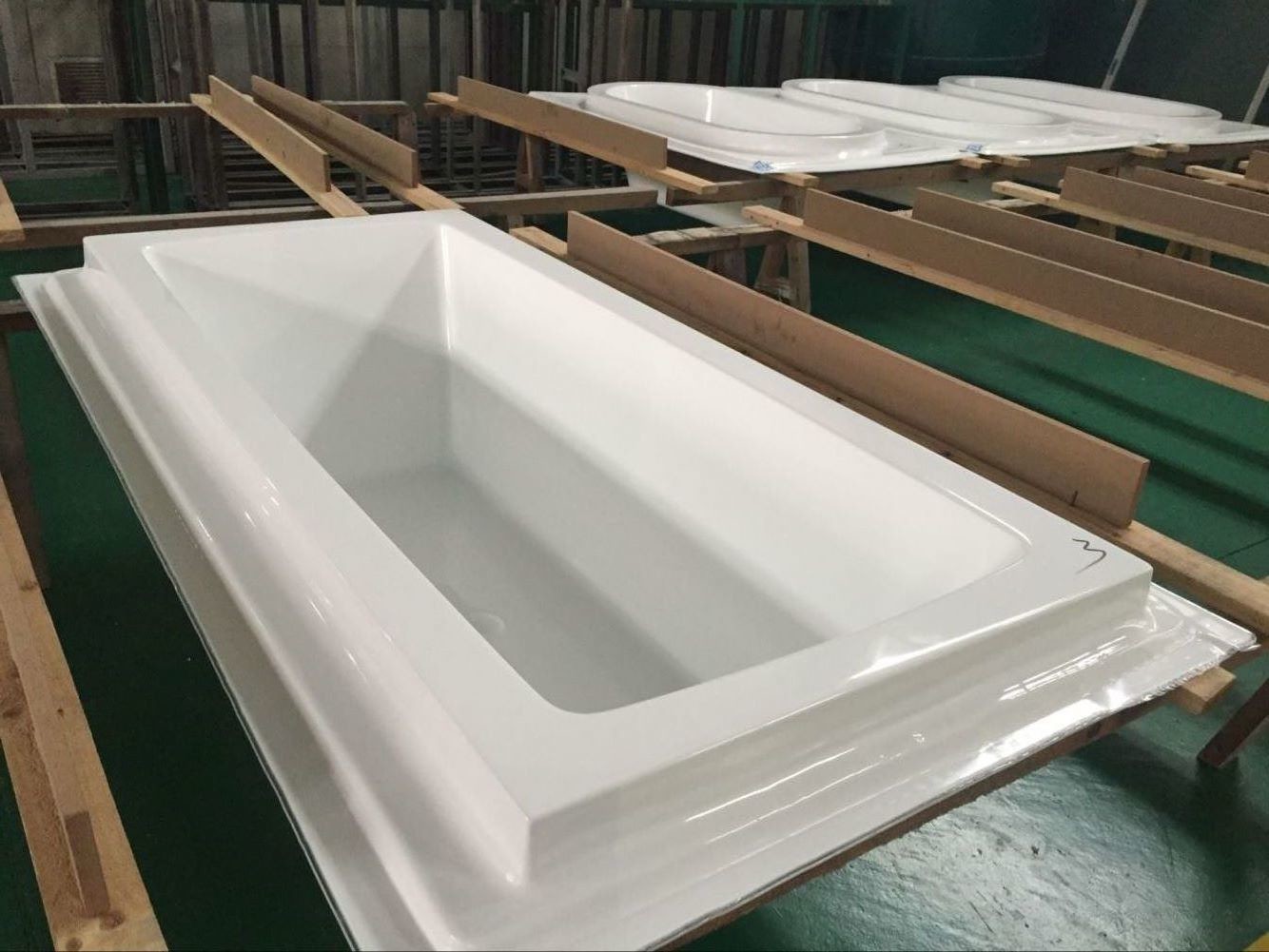 acrylic bathtub making skills training--customer from Saudi Arabia