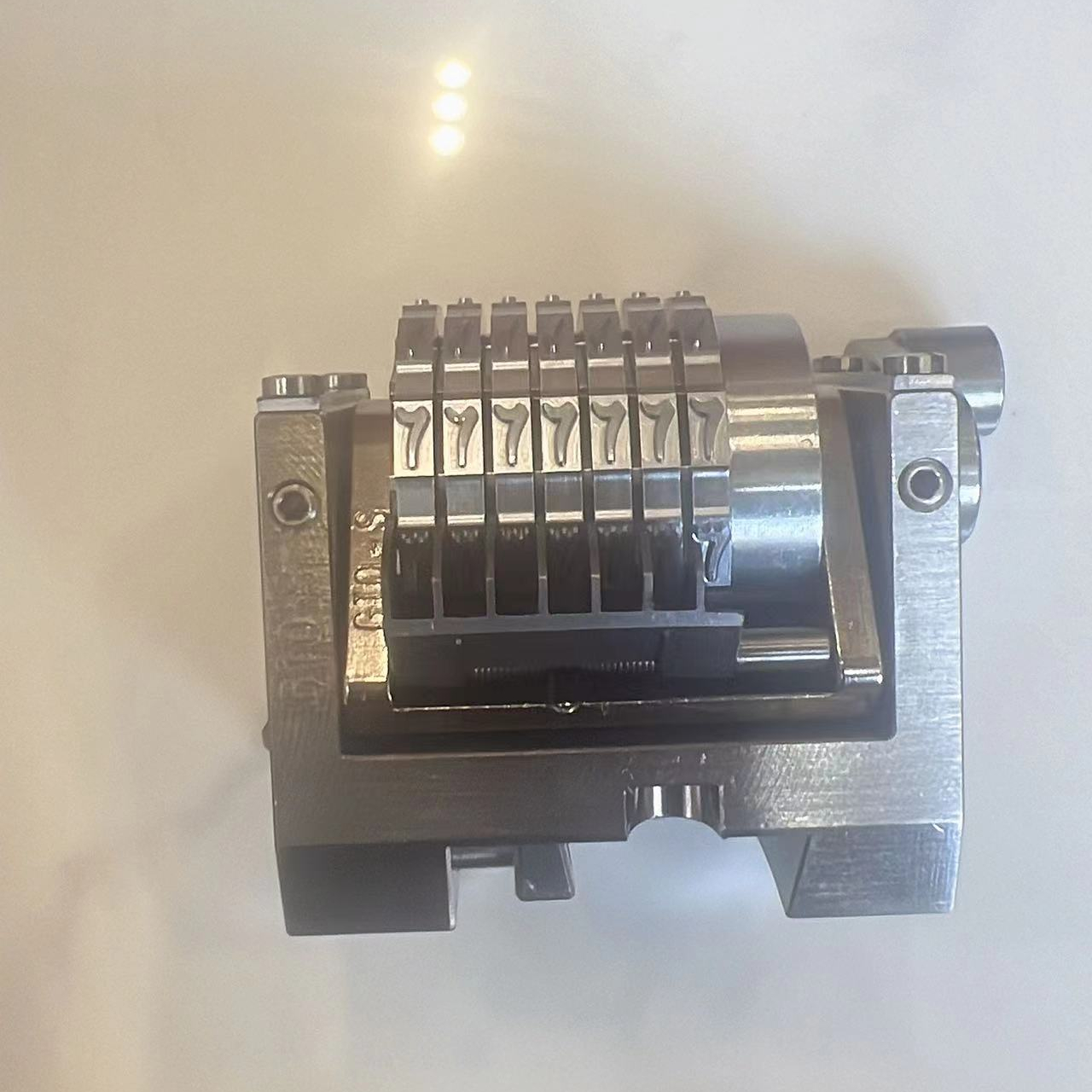 Horizontal Overall 7-Digit Forward Numbering Machine Numbering with German Leibinger