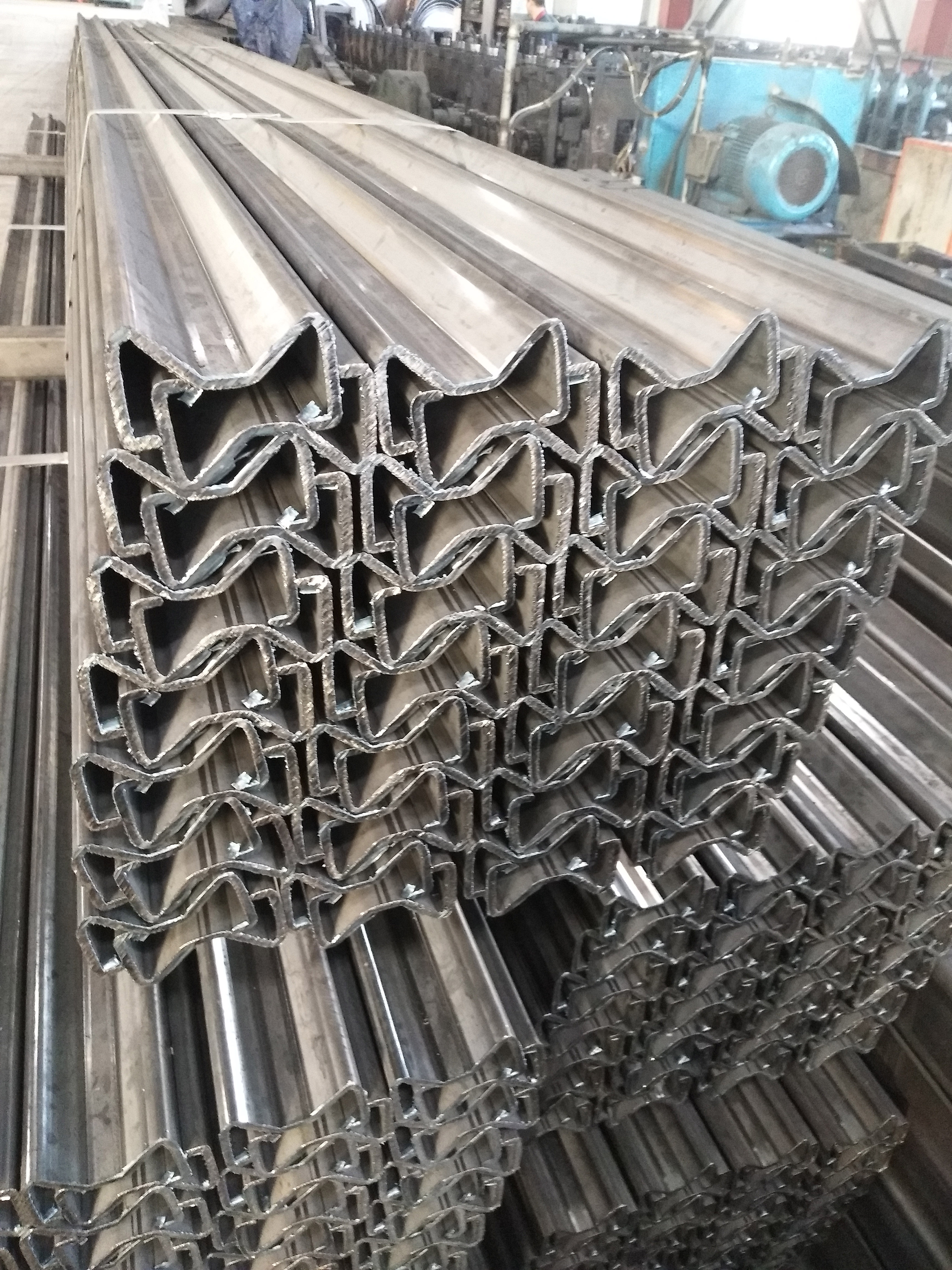 Roadway Safety Hot Dippe Galvanized Sigma Post Manufactured In For Highway Guardrail