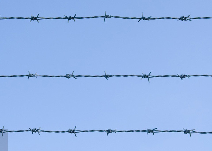 Use Of Prison Walls Double Strand Traditional Twist Barbed Wire Fence