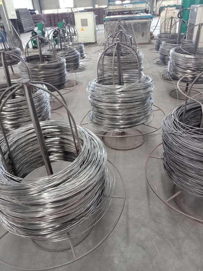 Hot Dipped Galvanized Broiler Chicken Cage H Type 4 Tier 2 Doors for farm