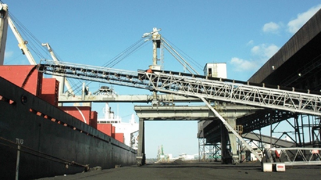 Inclined Angle Sidewall Rubber Belt Conveyor For Coal Cement Industry
