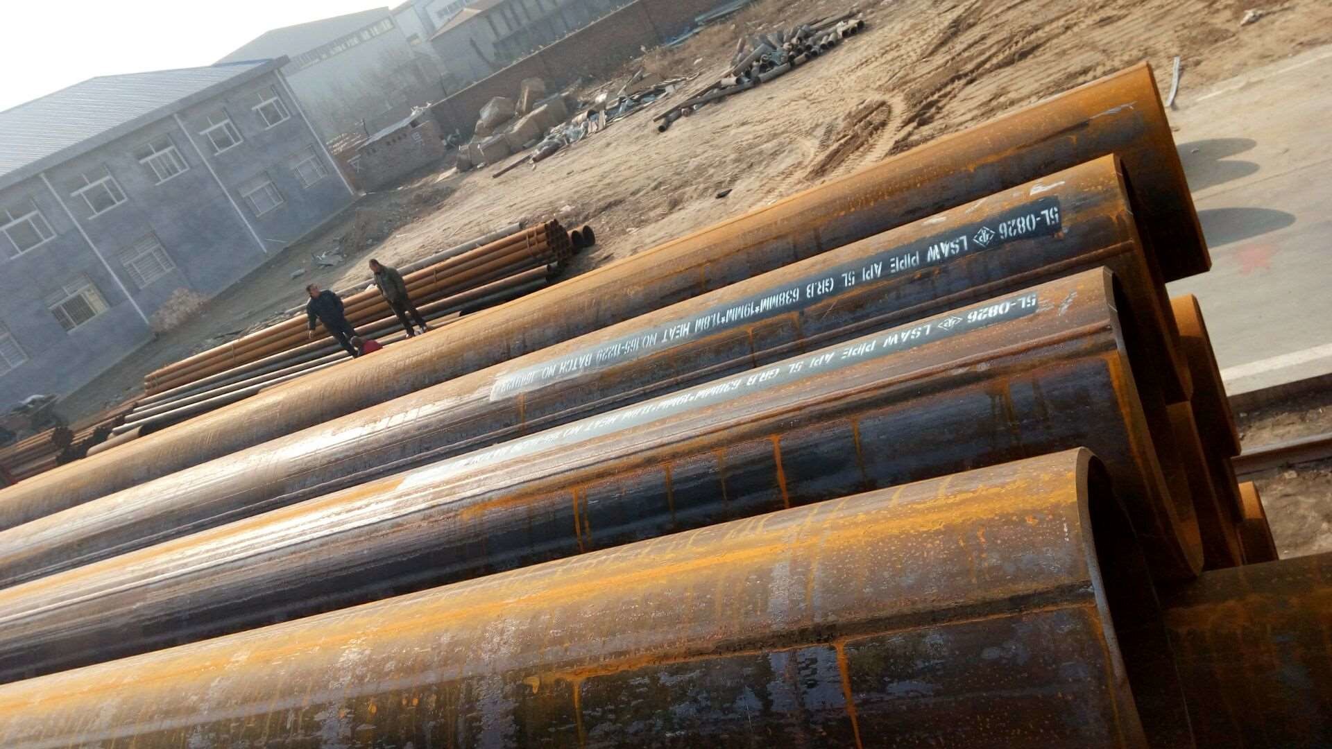 Round Carbon Black ASTM A53 A57 LSAW Steel Pipe
