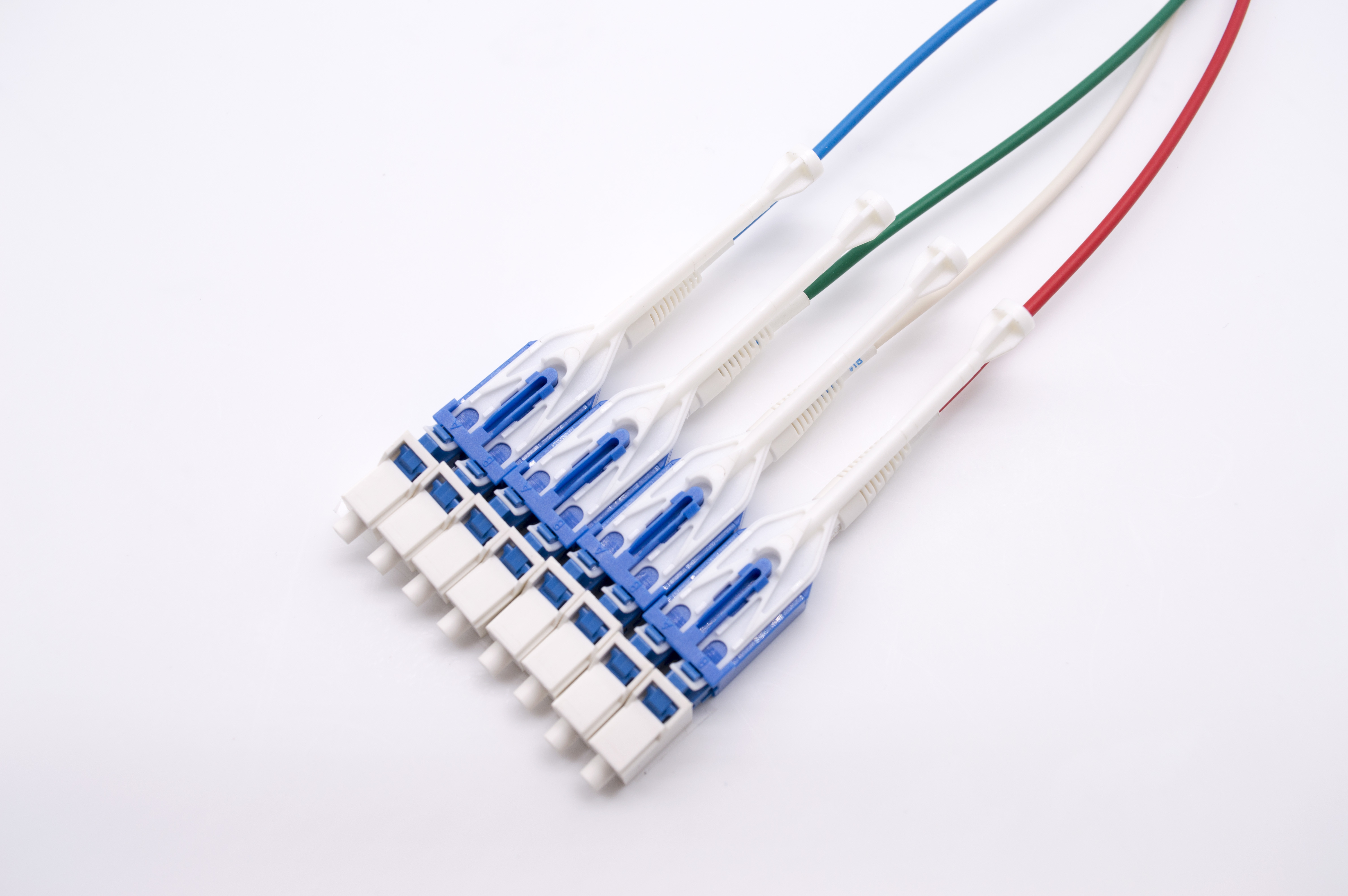 Single Mode Optical Fiber Patch Cord MPO MTP To LC Uniboot Cable 8/12/24 Fibers