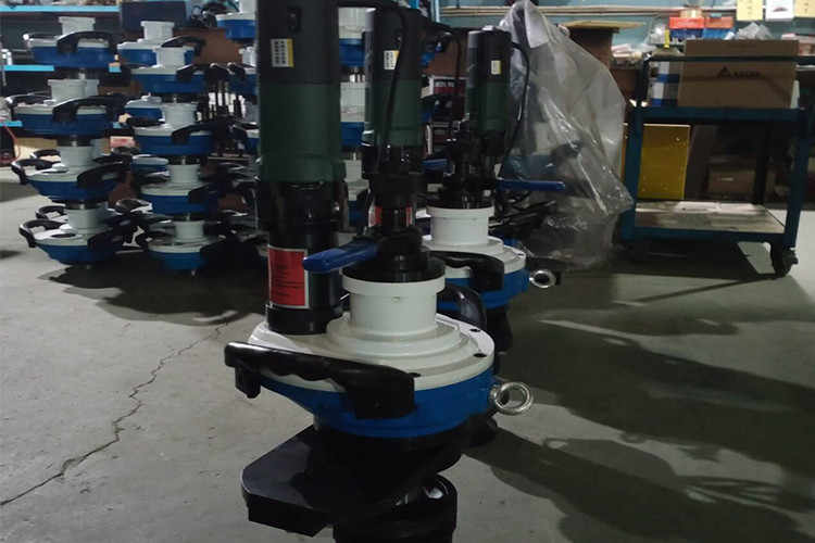 Internal Expansion Pipe Cutting And Beveling Machine Chamfering
