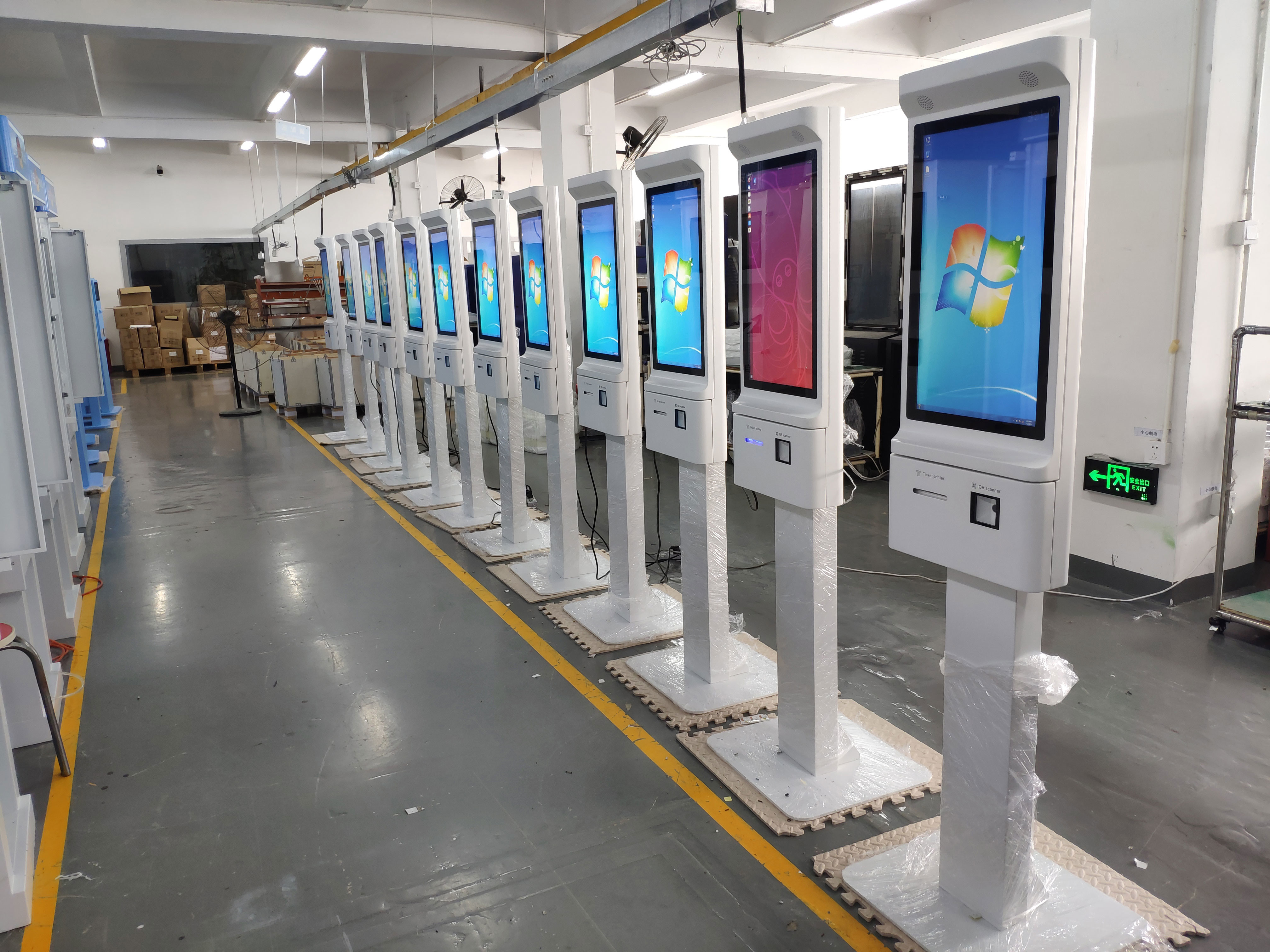 24 Inch Self Checkout Kiosk RF Check Out RFID Card Reader For Supermarket Restaurant