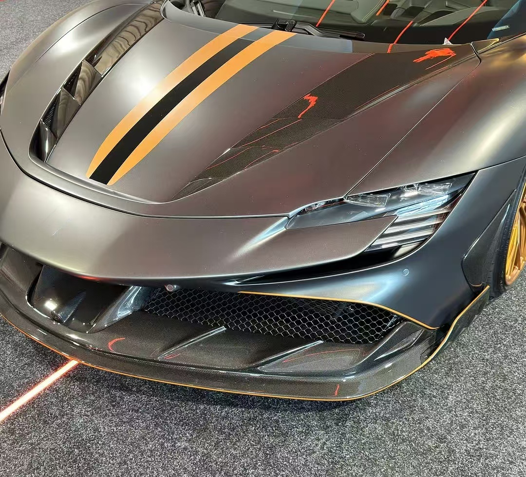 Ferrari SF90 Carbon Fiber Body SF90 KY PP Plastic Diffuser Spoiler Side Skirt Body Kit