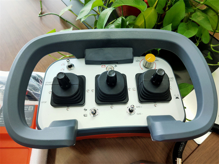 HBC735 Radio Remote Control For Putzmeister 28m Concrete Pump Truck