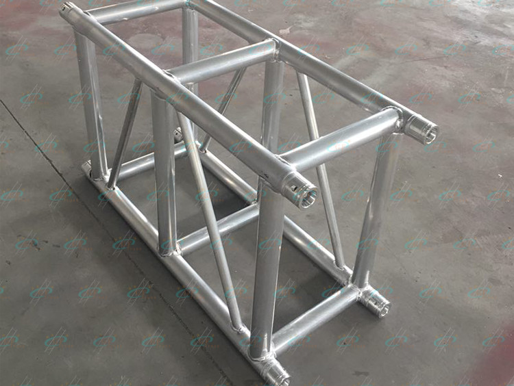 No Rust Line Array Truss System 400mm*600mm Portable Lighting Ladder Type