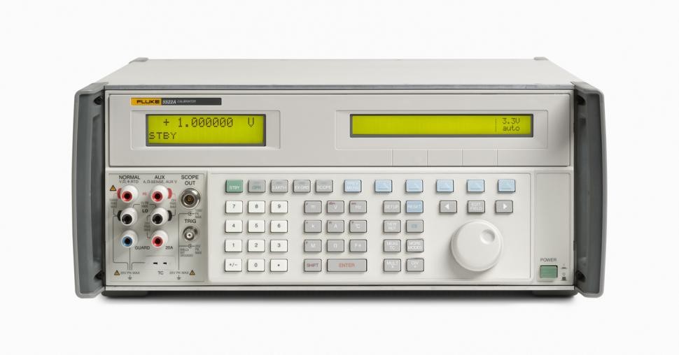 Multifunctional Fluke 5522A Calibrator Practical Stable High Performance