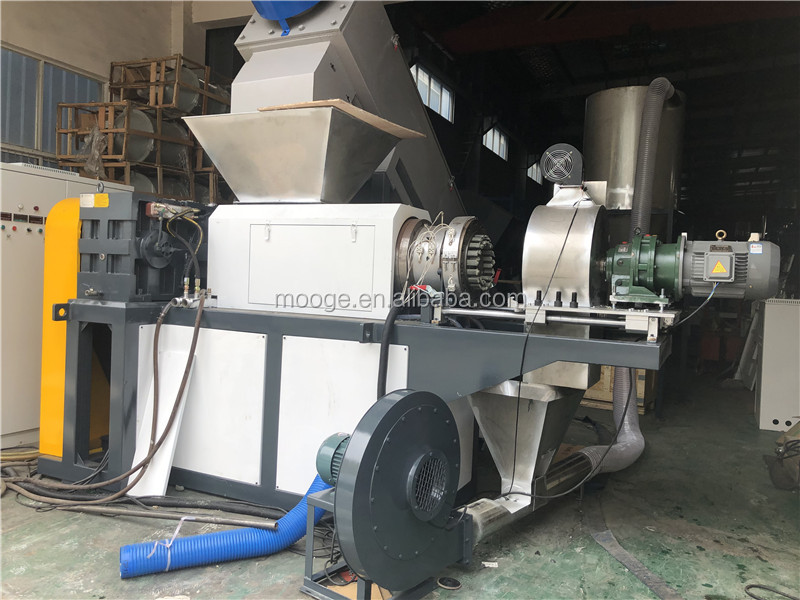 200-1000kg/H Waste Plastic Recycling Pelletizing Machine PP PE Film Squeezer Granulating