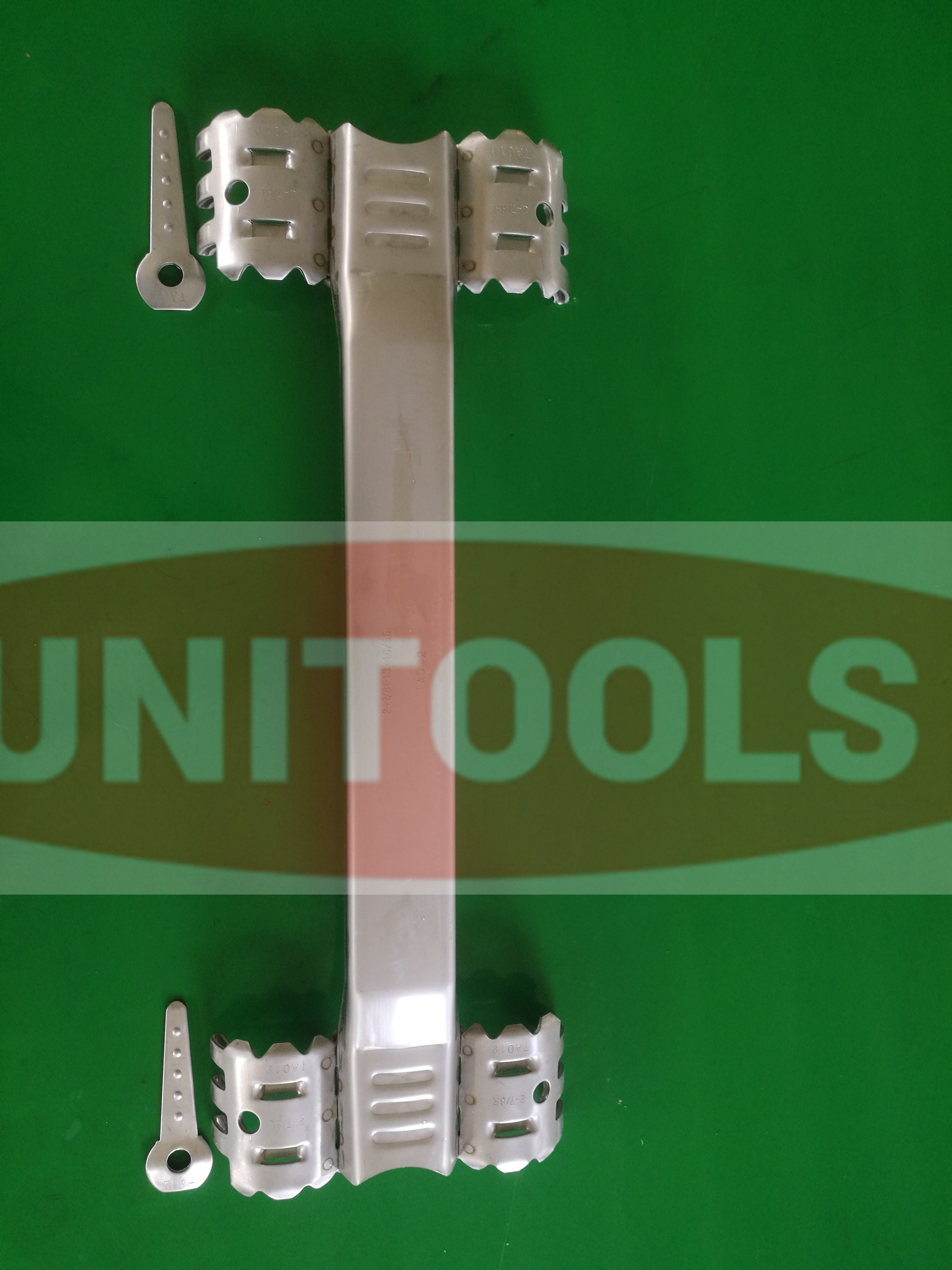 3-1/2 Stainless Steel ESP Cable Protectors Stamping Oil Line Protector