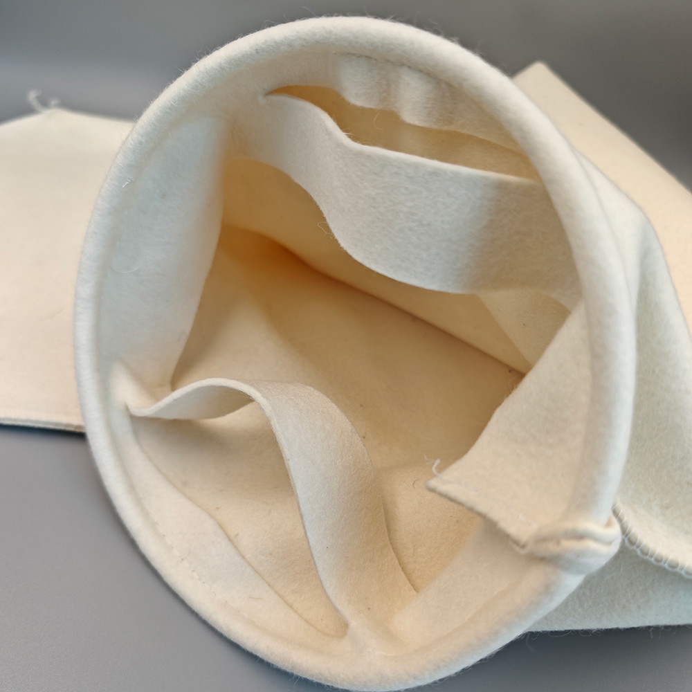 Flame-Resistant Absorptive Wool Felt Dust Collector with Enhanced Durability