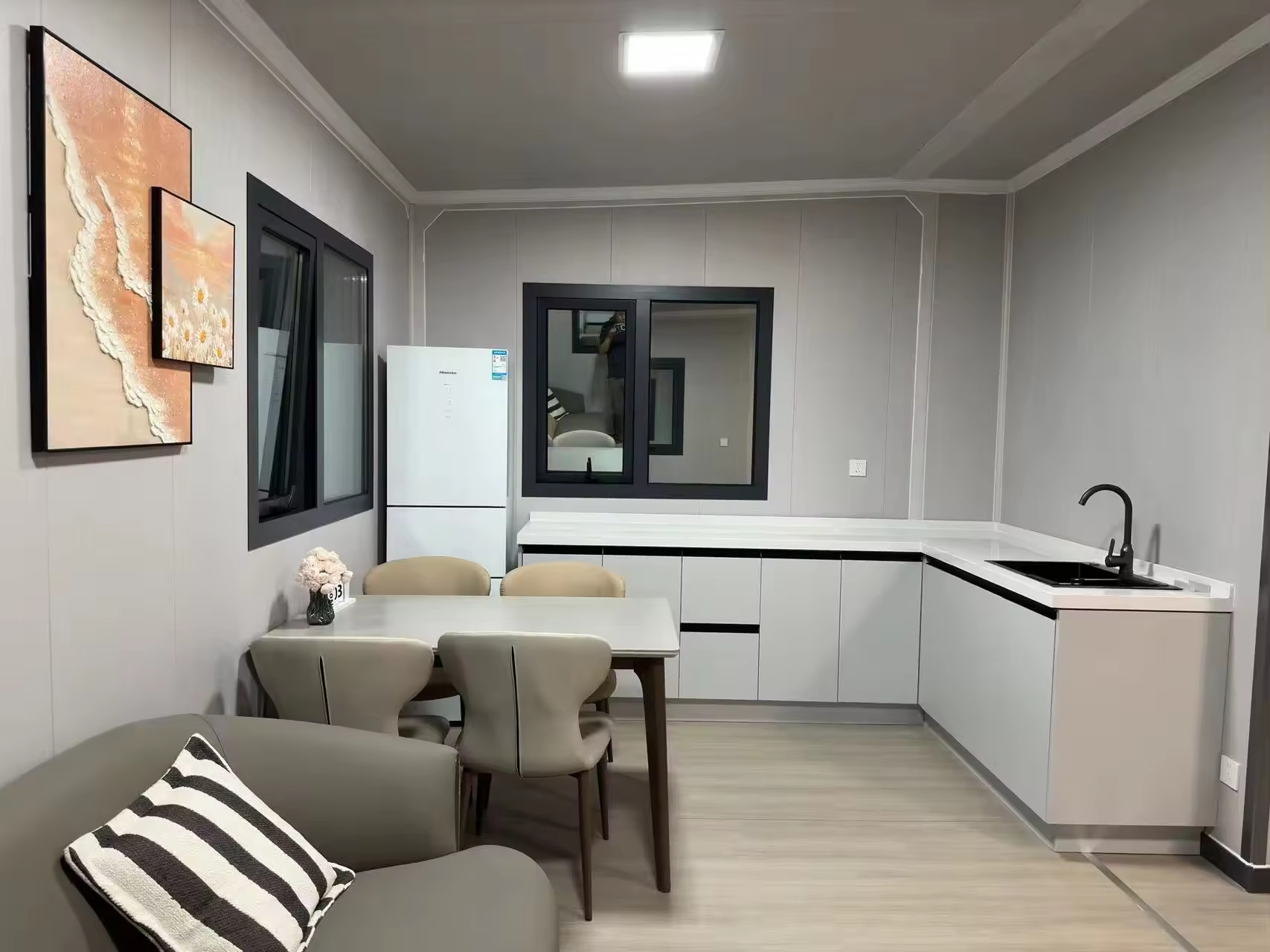 Good Quality Prefabricated Shipping Container Homes Tiny House Container House Container Luxury