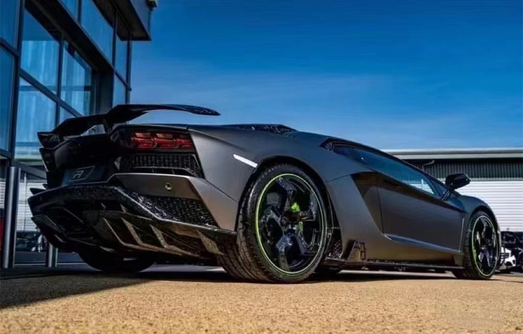 Carbon Fiber Body Kit for Lamborghini LP740S LP740S Upgrade Upgraded MSY Style Front Shovel Diffuser Spoiler Body Kit
