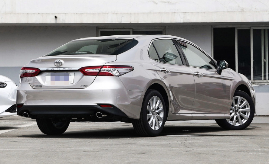 New/Used Cars Supplier Toyota Camry 2019 2.0G Upgrade Medium Car 5 Seats Gasoline China Professional Vehicle Exporter