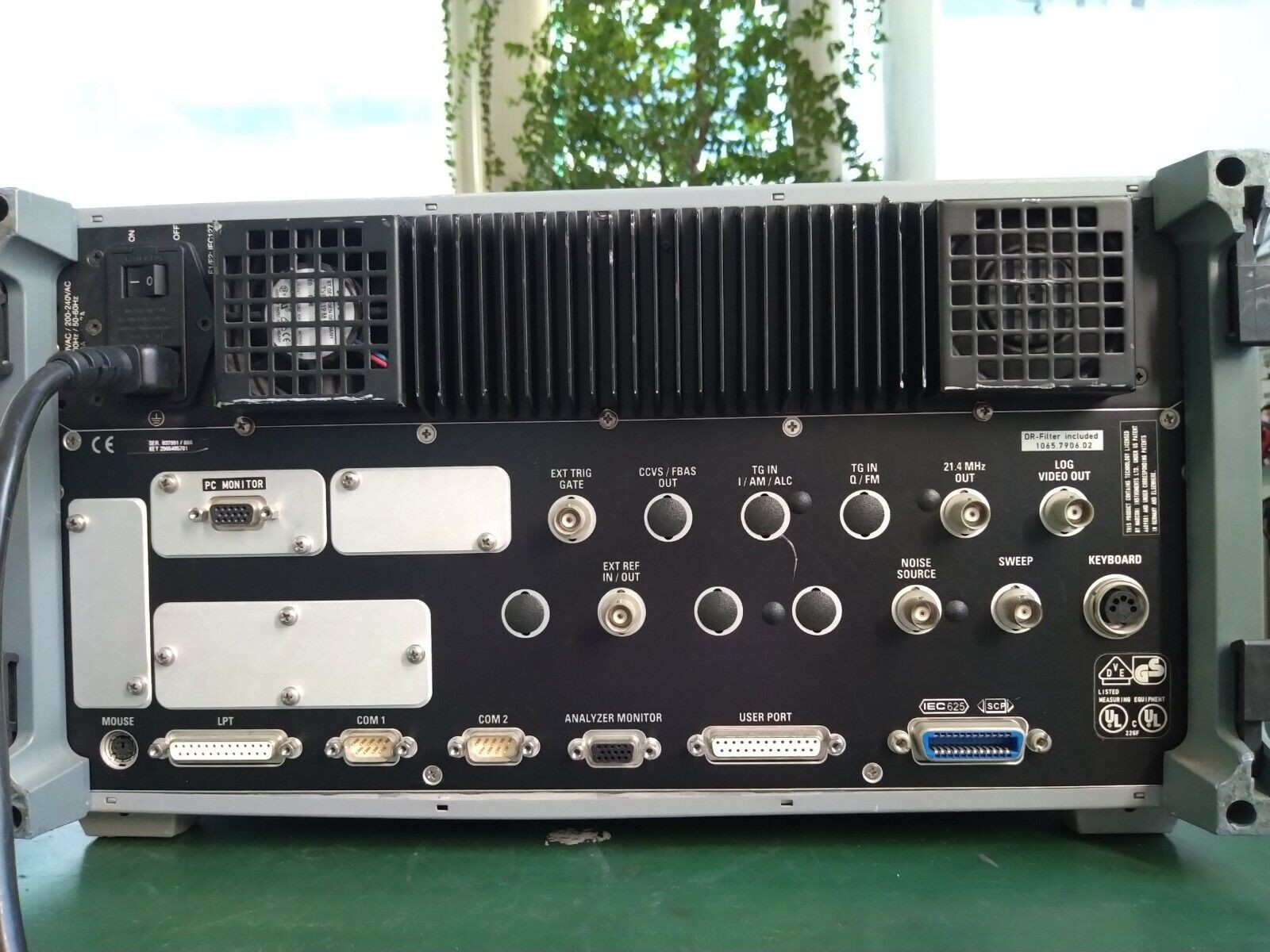Multipurpose Rohde Schwarz Signal Analyzer Durable FSIQ26 For LED