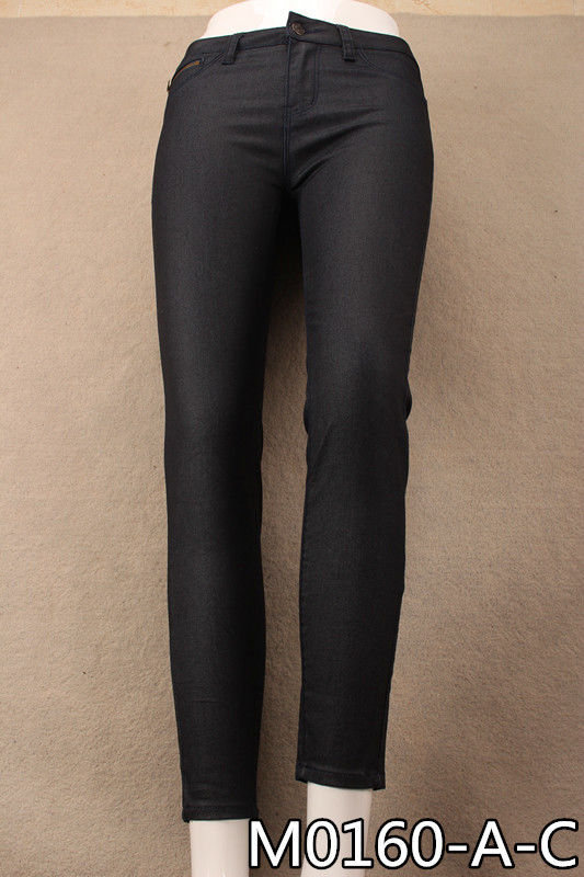 8.5 oz Broken Twill Denim Textile Material Coated Surface Special Finishing