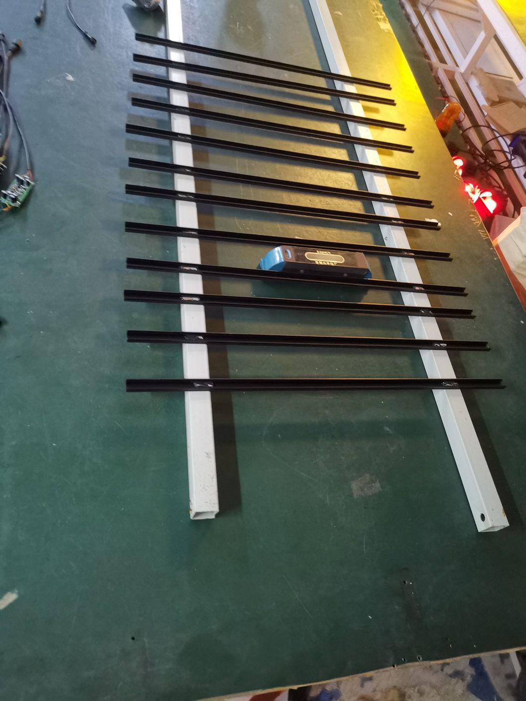 15W LED Linde Forklift Light White and Red Color China