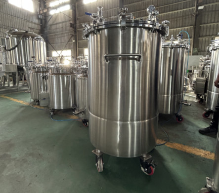 0.02MPa To 0.1MPa Mirror Polishing Softgel Medicine Storage Tanks