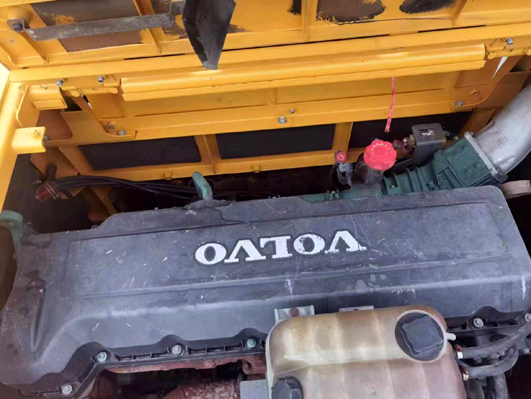 Shanghai Used Volvo480D Volvo Mining Excavator with Flexible and Versatile Functions