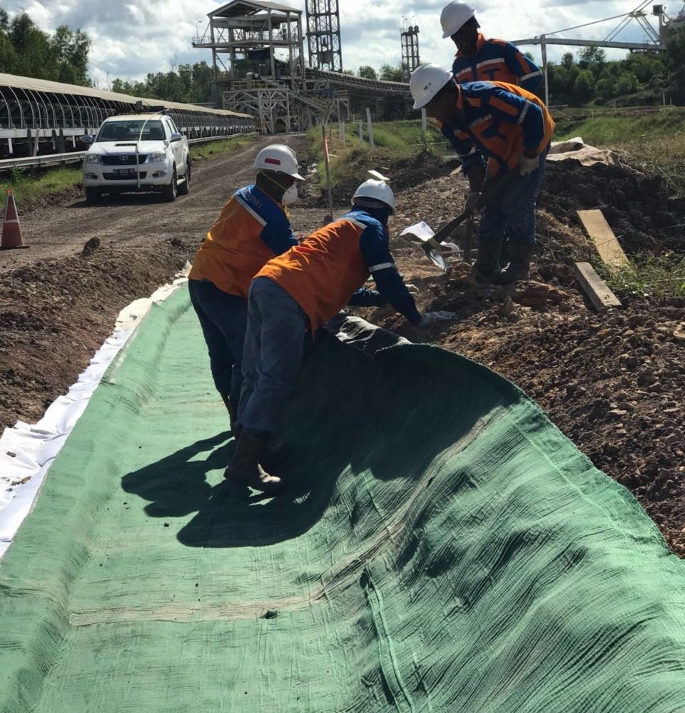 Cement Sand Blanket Rolls GCCM Concrete Erosion Mat For Slope Protection