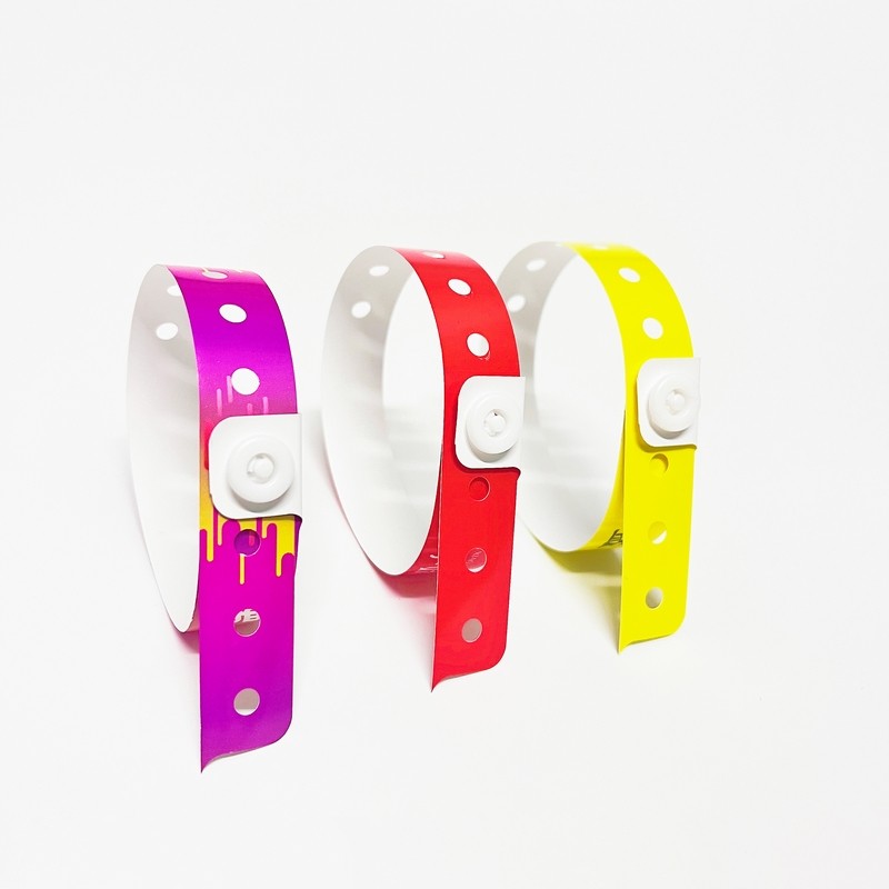 Customizable Promotion Gift Logo Vinyl PVC Wristbands L Shape One Layer PVC Waterproof Colorful Paper Wristband Bands
