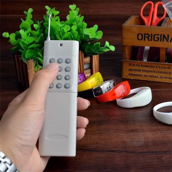 Remote Controlled RFID led bracelet For Event Party