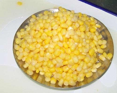 Canned sweet corn