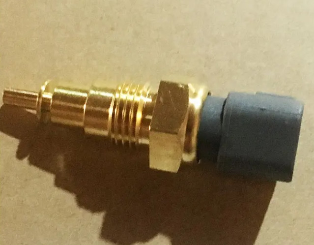 ZX200 Water Temperature Sensor 8-97170327-0 For Excavator Parts