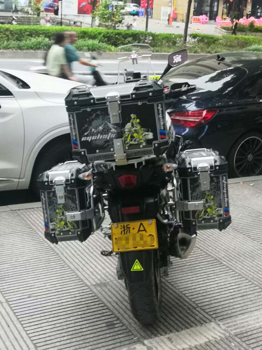 36L Waterproof DAYANG Fiberglass Motorcycle Rear Box for Bikes Scooters Motorcycles