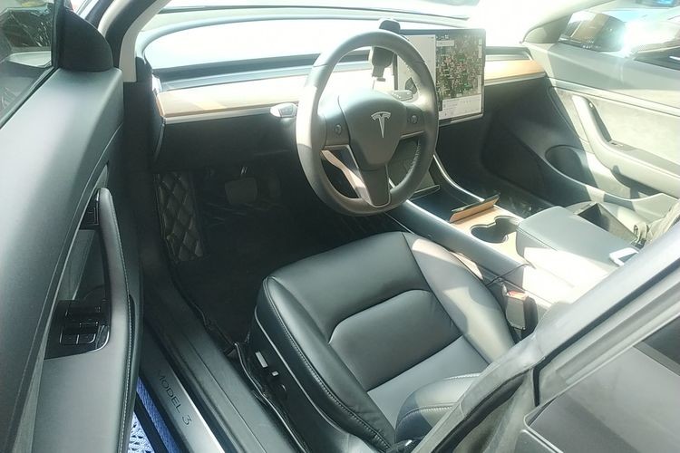 Chinese New Energy Vehicle High Speed 4 Wheel Electric Car New Car