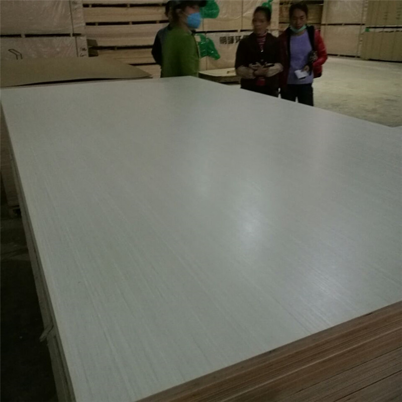 Hardwood Core Gloss Surface 1220*2440mm Melamine Faced Plywood