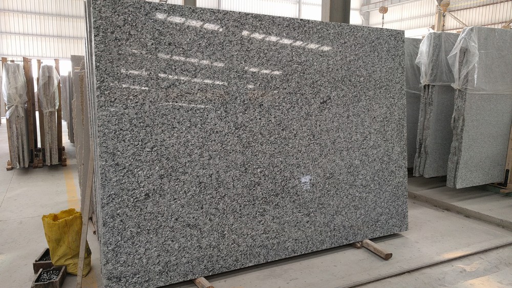 China Cheap White Wave Granite Slabs 3cm natural stone slab