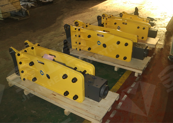 Hydraulic Concrete Rock Breaker Hammer For Excavator Optimum Oil Flow 25-45 L/Min