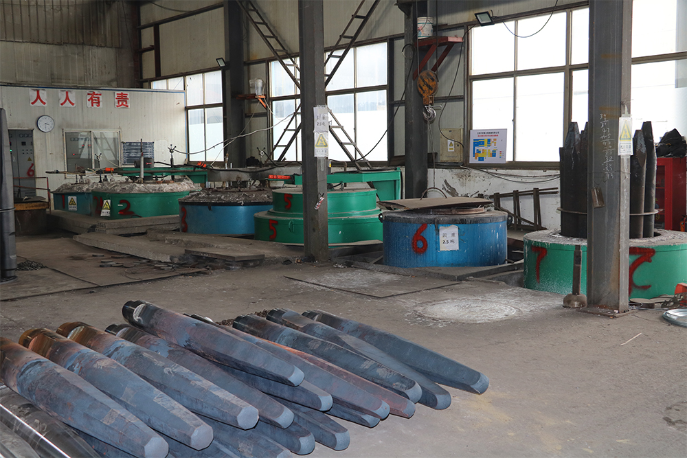 1600mm Length Hydraulic Rock Hammer Breaker Chisel for Excavator Parts 135mm Tool Open Top