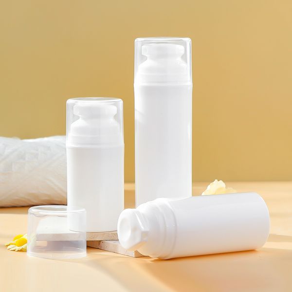 Frosted Semi-Transparent Vacuum Foam Bottle with Hygienic Vacuum Pump for Custom Cosmetic Packaging