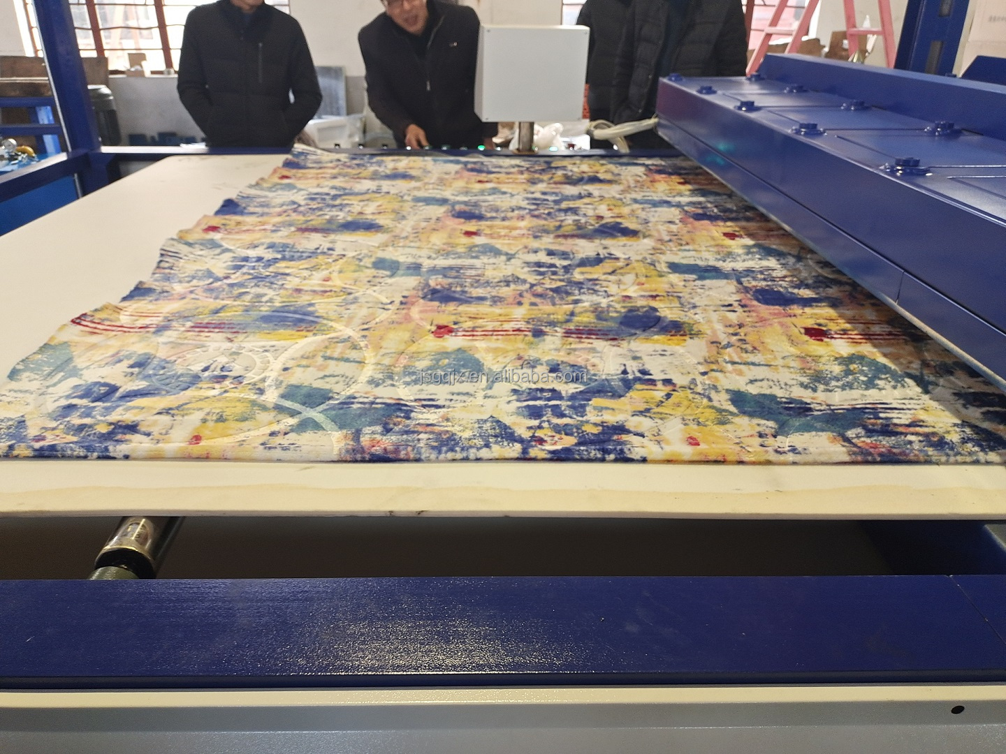 380v/50hz/3p Automatic Carpet Mat Hot Press Heat Plate Embossing and Cutting Machine