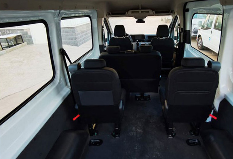 6 Seater - 9 Seater Minibus Vehicle Diesel 4x2 Drive Luxury Minibus