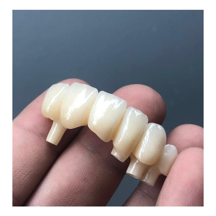 900Mpa Cad Cam SHT Preshaded Zirconia Disc 46% Translucency