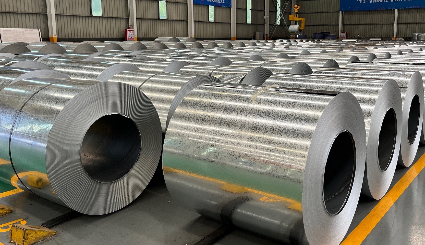 Regular Spangle Galvanized Steel Z90 Purlin C-Profile Channel GI Used For Light Steel House G550 SGC570