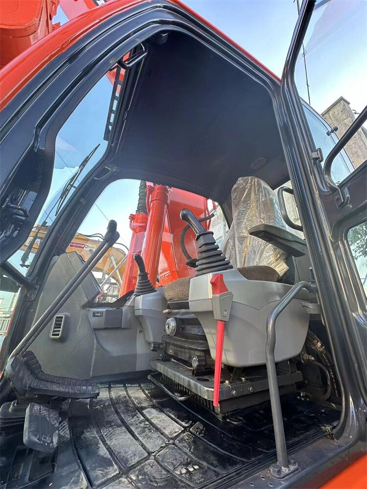 ORIGINAL Hydraulic Cylinder Doosan Dx225 Crawler Excavator Machine Dx225LC Heavy Equipment Machines Automatic Machine