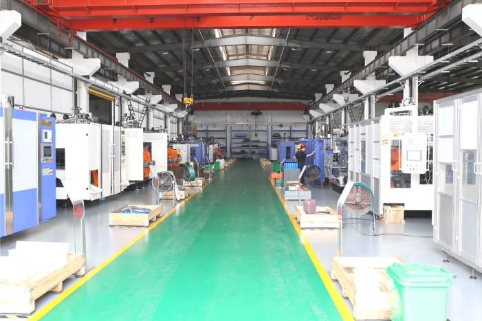 Single Station PE Blow Molding Machine