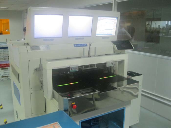 Rogers 4360 High Frequency PCB 16mil Double Sided RF PCB with Green Mask and Immersion Gold for Small Cell Transceivers