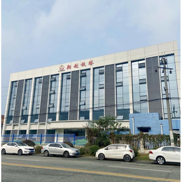 High Quality Steel Pipe Telecommunication Guyed Tower with Antenna Bracket